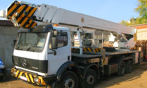 Аренда автовышки Bronto Skylift 40-2T1