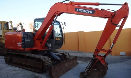 Экскаватор Hitachi ZX70
