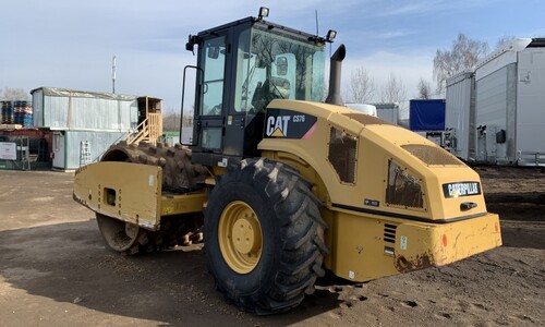 Аренда дорожного катка Caterpillar CS76 XT
