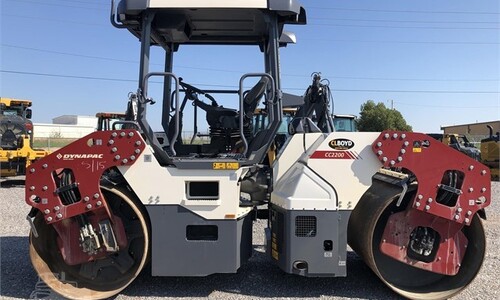 Аренда дорожного катка Dynapac CC2200
