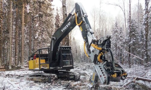 Аренда экскаватора Volvo с роликовой харвестерной головкой Kesla
